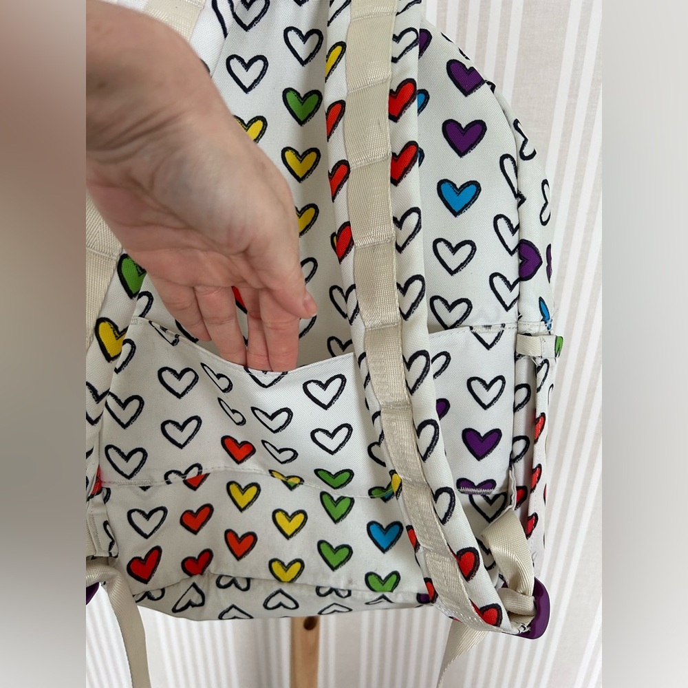 STATE Bags Kane Kids Travel Backpack in the Rainbow Hearts Print Travel School - Picture 7 of 12